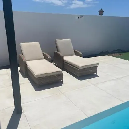 Frente Al Mar En Con Piscina Y Aparcamiento - Es-175-43 普拉亚布兰卡